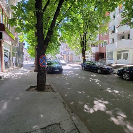 Prista Apartment Ruse Bagian luar foto